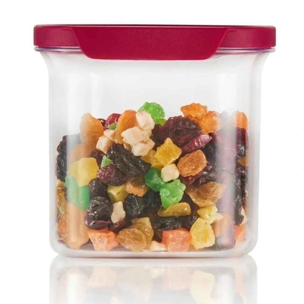 Tupperware Ultra Clear 4 1/2 Cup/ 1 L Container